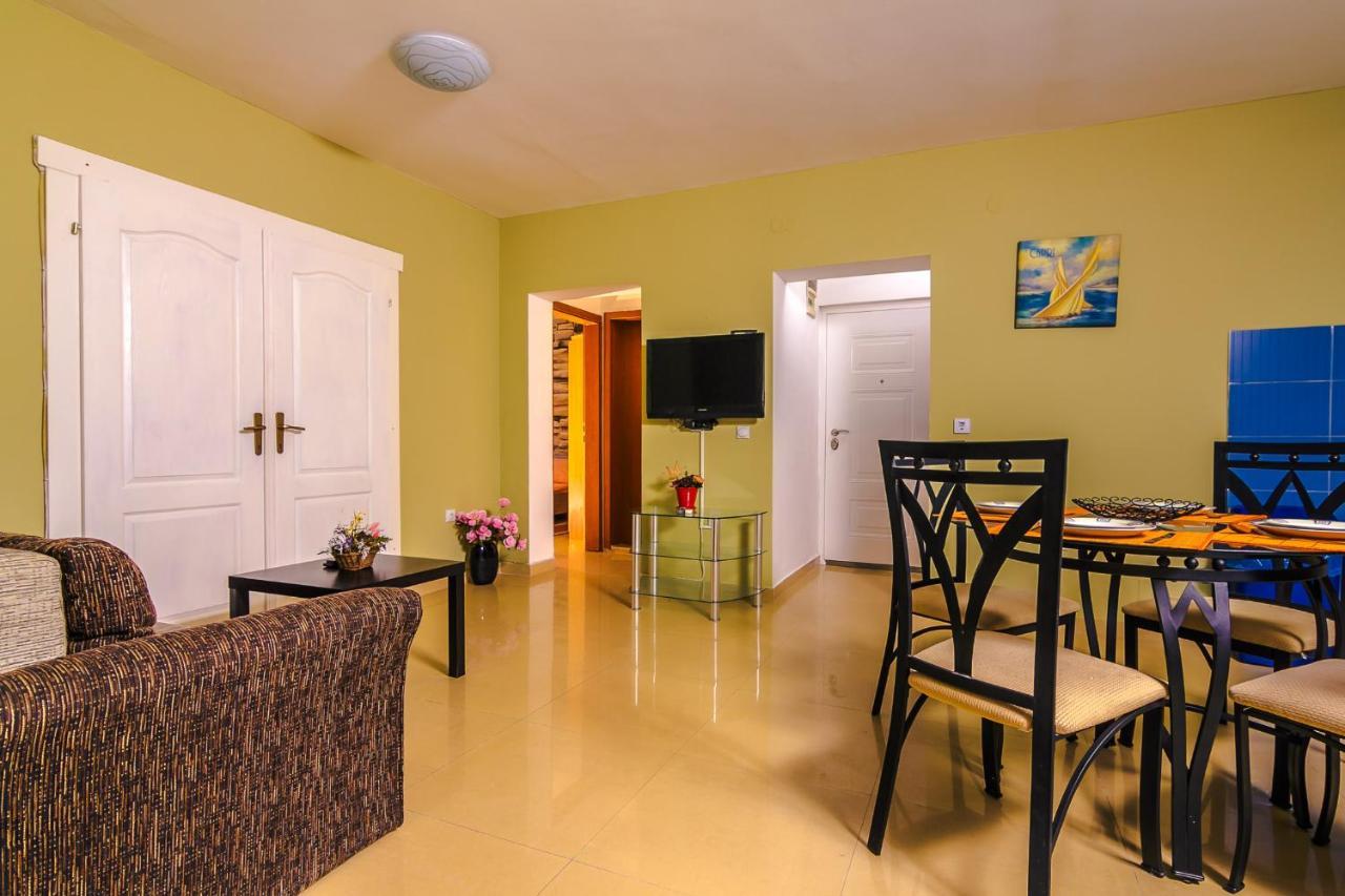 Villa Sea-N-Sun, 7 Bedrooms & Pool, Nearby Portonovi Marina. Ðenovići Eksteriør bilde